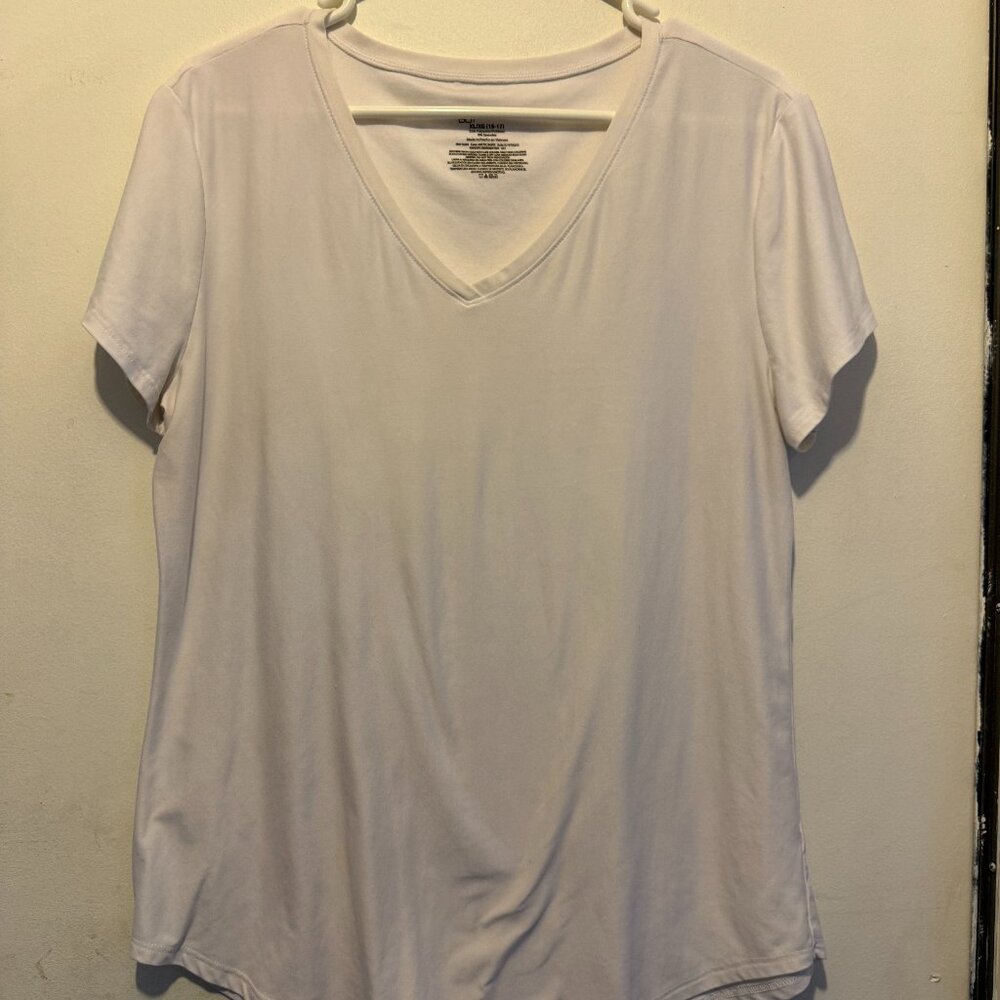 No Boundaries White Short Sleeve T-Shirt Women's XL (108)